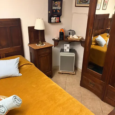 Romantic With Fireplace And Hot Tub Castellero