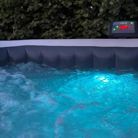 Διαμέρισμα Romantic With Fireplace And Hot Tub *